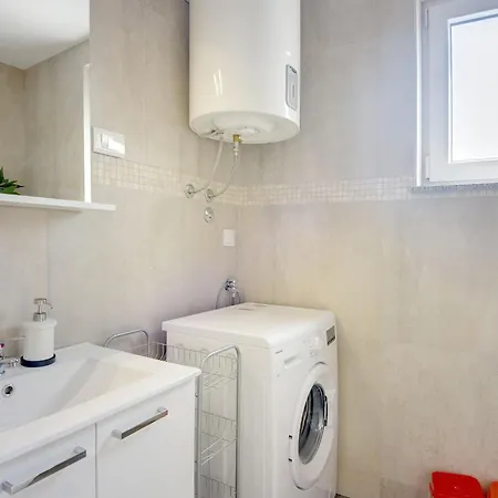 Noemi2 By Interhome *