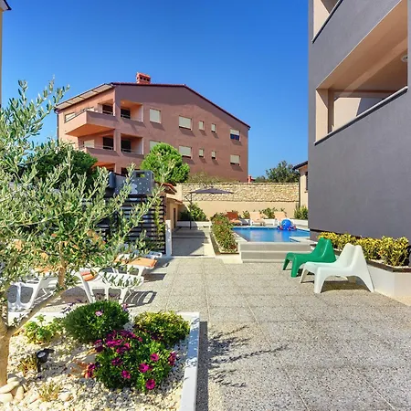 Noemi2 By Interhome *